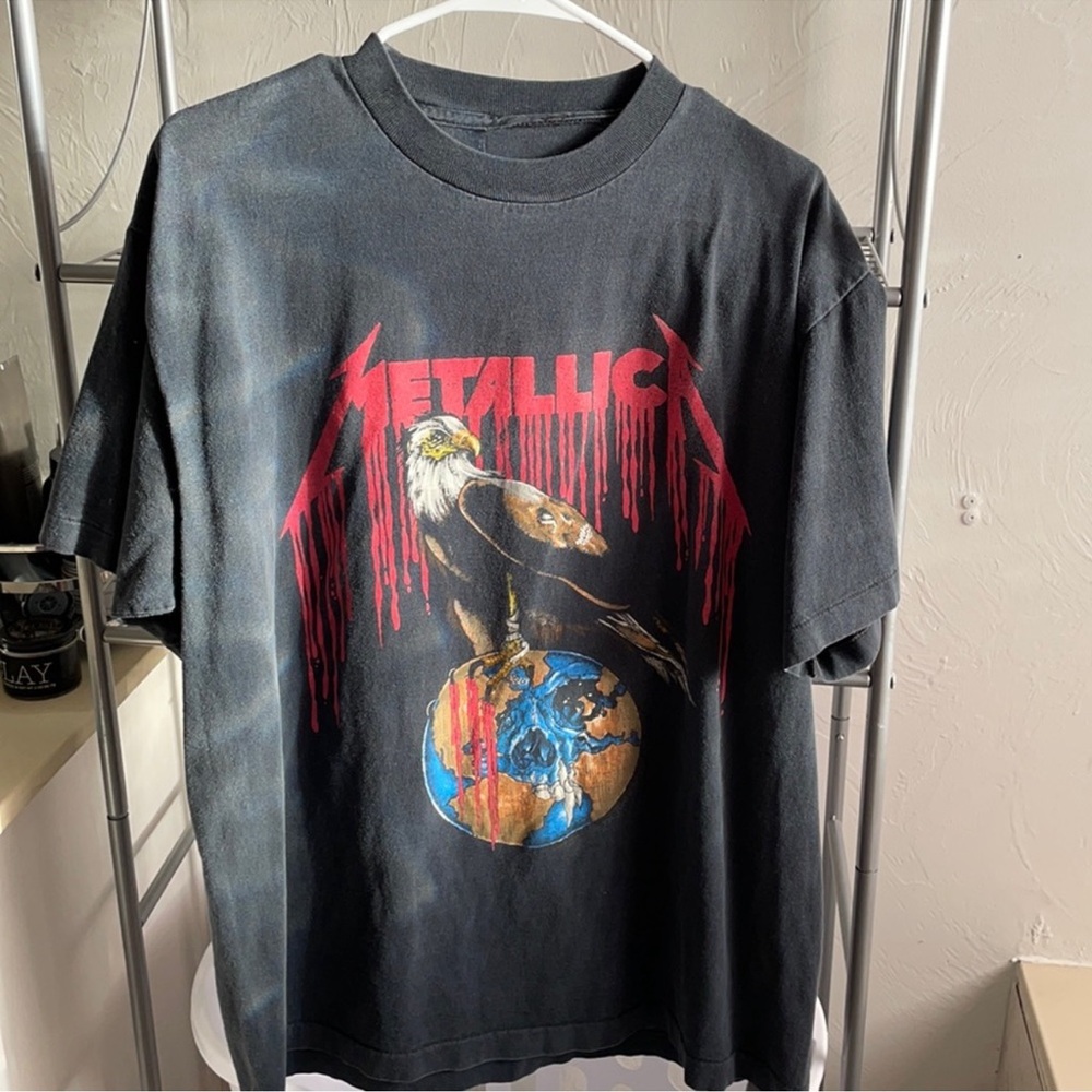 Vintage Metallica shirt